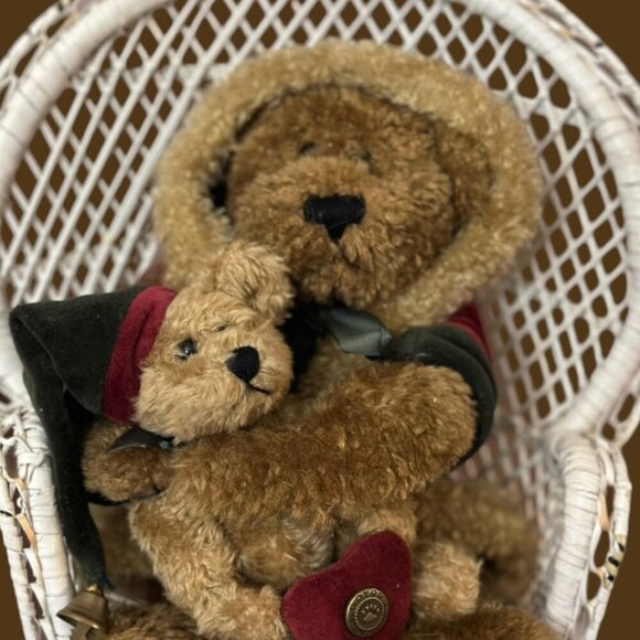 Vintage Plush Christmas Boyd Bear Papa and Noelle Set - Picture 5 of 12